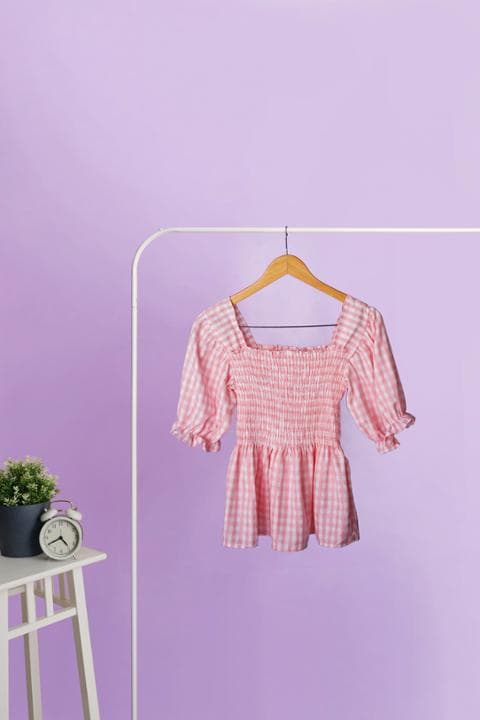 Foto model menggunakan produk Alesia Cheerful Gingham Blouse