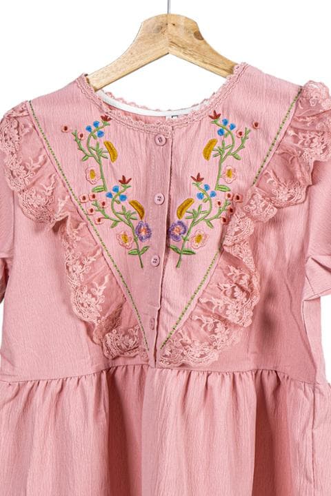 Foto model menggunakan produk Febe Lace Peplum Blouse