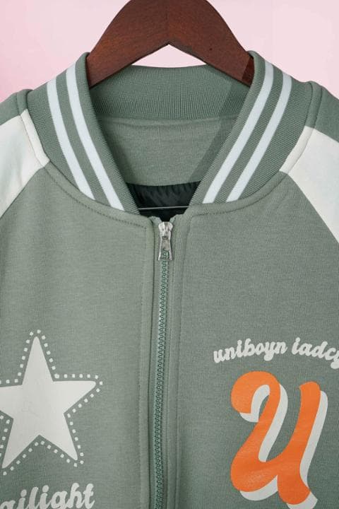 Foto model menggunakan produk Danielle Sporty Varsity Jacket