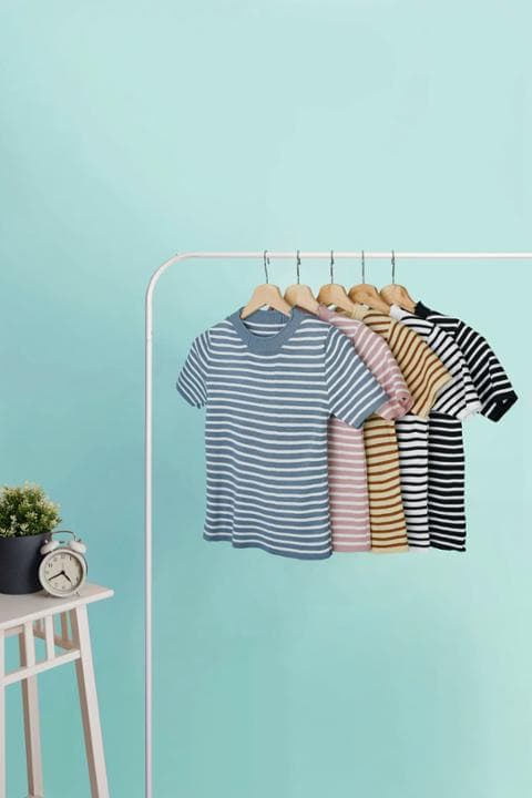 Foto model menggunakan produk Pixie Striped Knit Tees