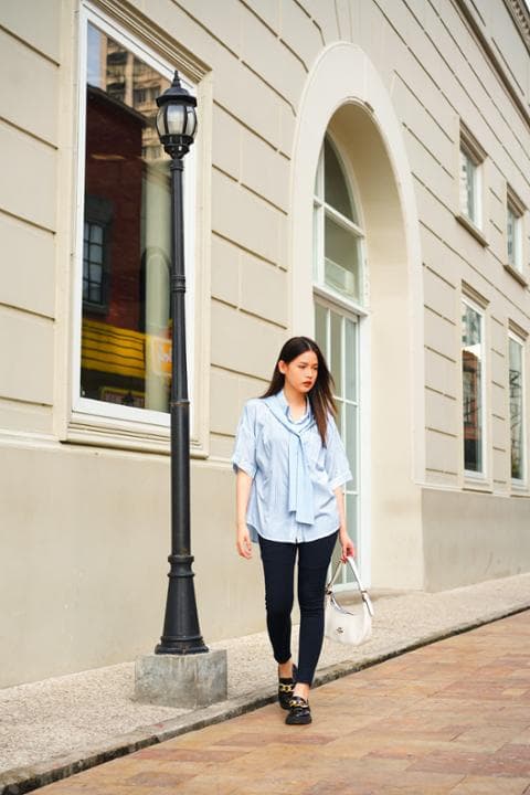 Foto model menggunakan produk Bianca Casual Scarf Shirt