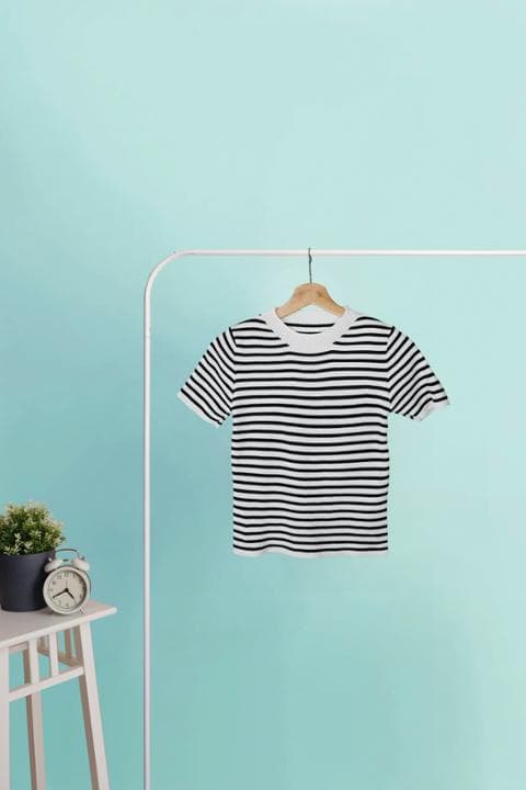 Foto model menggunakan produk Pixie Striped Knit Tees