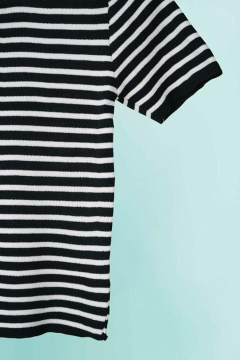 Foto model menggunakan produk Pixie Striped Knit Tees