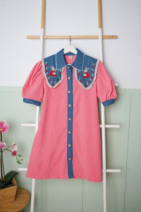 Foto model menggunakan produk Lizzie Bunny Mini Dress