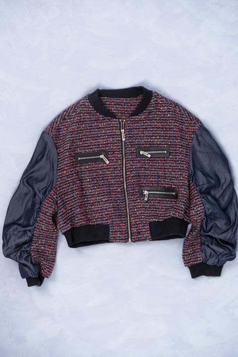 Foto model menggunakan produk Jennie Tweed Bomber Jacket