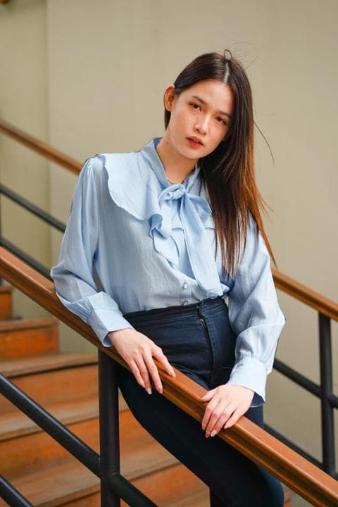 Foto model menggunakan produk Danish Ruffle Elegant Blouse